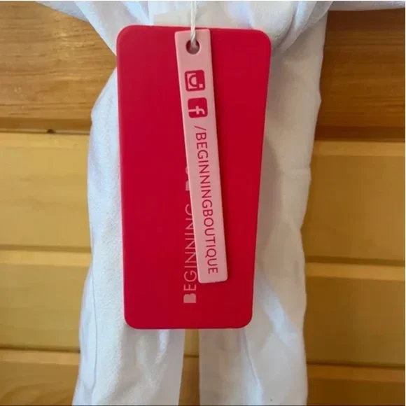 NWT Beginning Boutique Arianna Blouson Top White Crop Tie Front Size Medium - Picture 5 of 8